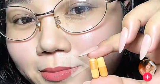 Trải nghiệm viên uống yến sào Nest Beauty. 